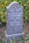 Laaij Pieter 1862-1940 + echtgenote (grafsteen).JPG
